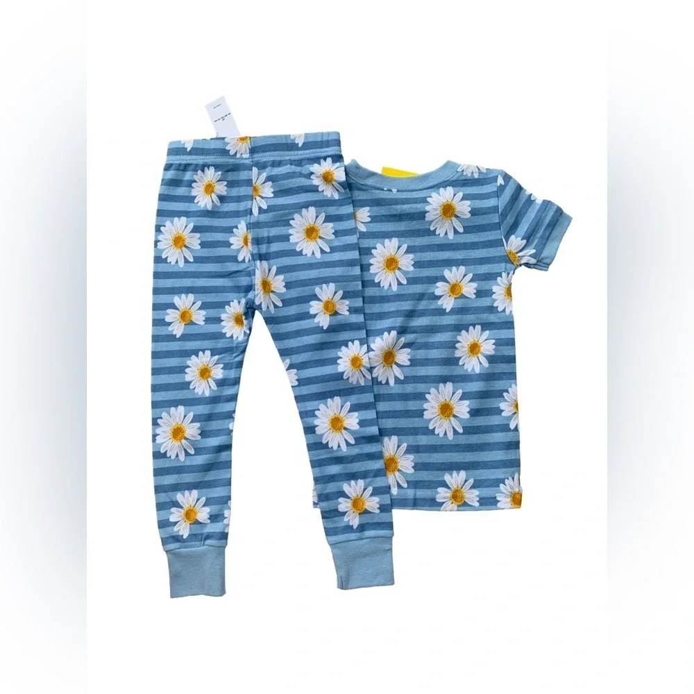 Old Navy NWT Size 2T Daisy Pajamas Set
